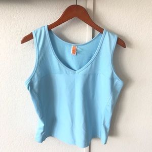 Lucy Workout Tank Top In Light Blue